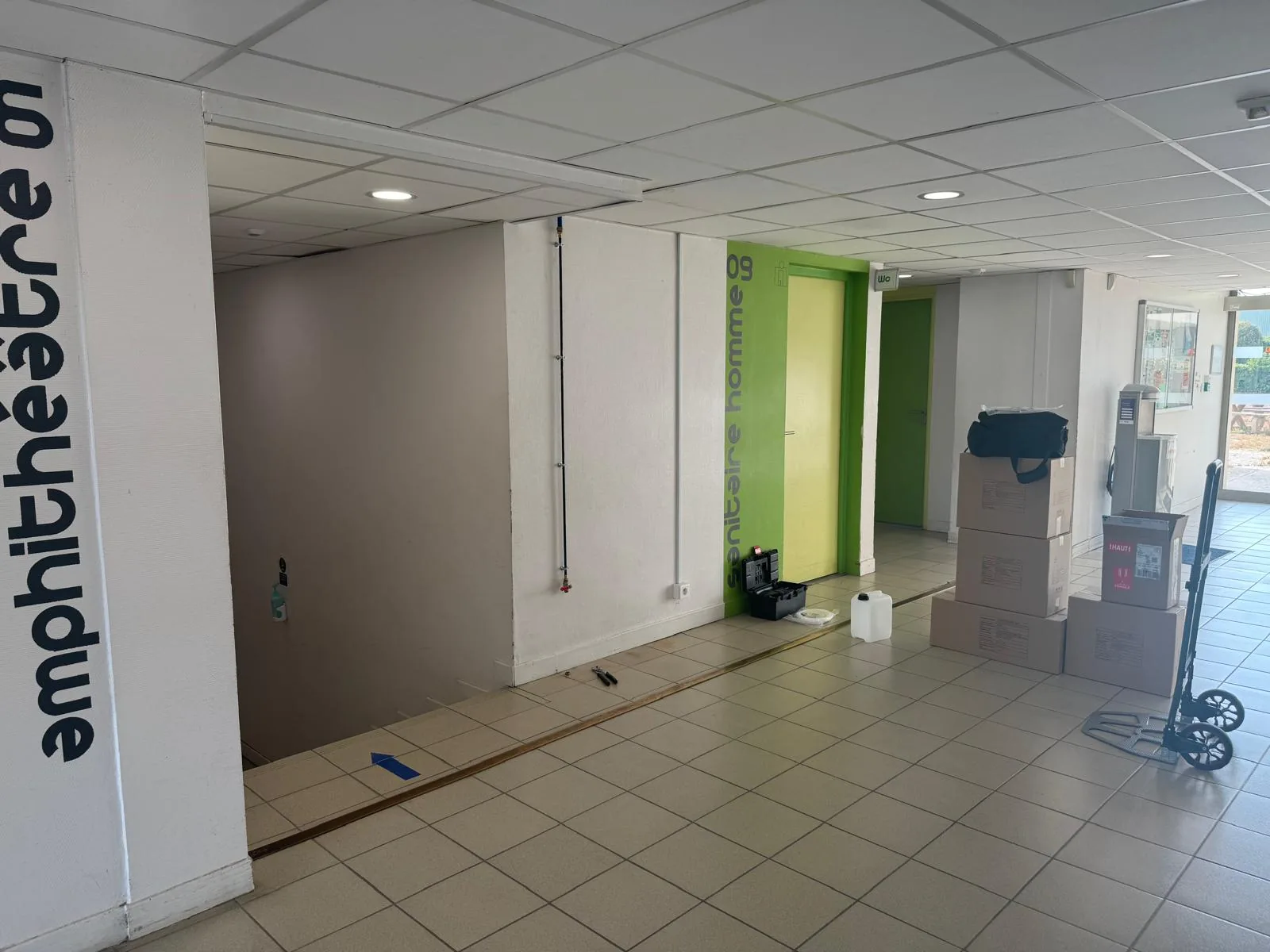 Raccordement de l'alimentation en eau d'un distributeur automatique